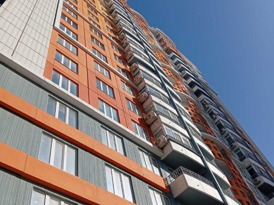 Продам 1 к квартиру в ЖК " Четыре сезона" дом.