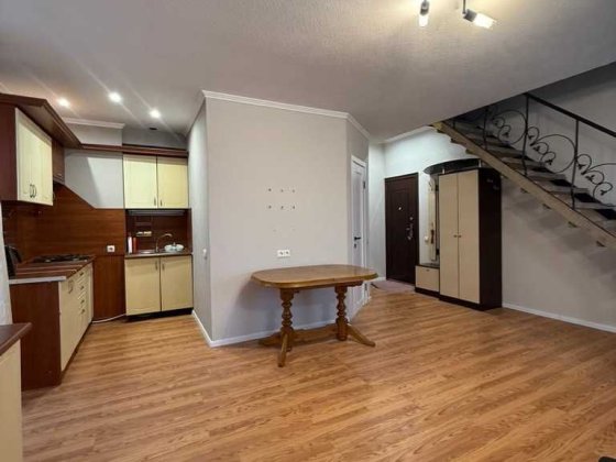 Продаж квартири 63,8 клубний будинок від ВЛАСНИКА П.Борщагівка ЄОселя Петропавлівська Борщагівка