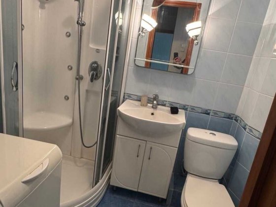 Продаю 2х- к кв  пл. Победы  6/9 Миколаїв