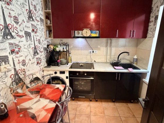 Продаж 2-х кімнатної квартири 1-й поверх Центр Миколаїв