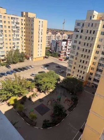 В продажу квартира з початим Ремонтом на вул.Бочарова- новий будинок - фото 1