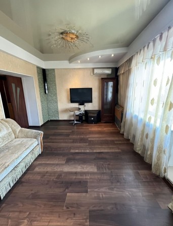 3х кімнатна  Сталінка біля автовокзала 60 м.Власне опалення,ремонт! - фото 1