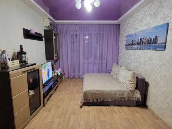 Продам 2-х кімнатну квартиру, метро 10 хвилин. Одеська. Харьков