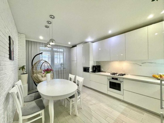 2-кімнатна квартира з терасою в ЖК Аметист, Петропавлівська Борщагівка Петропавловская Борщаговка