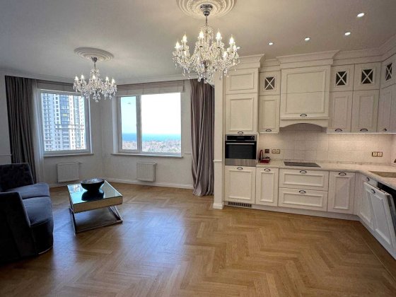 Элитная 3-комнатная с панорамным видом на море и парк Победы Одесса