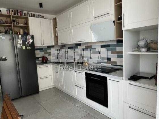 Продаж 3к квартири, просп. Берестейський, 67-А, Нивки Київ