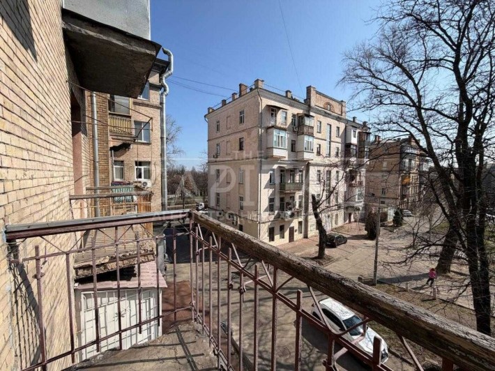 Продаж 4-кімнатна квартира у будинку вул. Кирилівська  109в/1 - фото 1