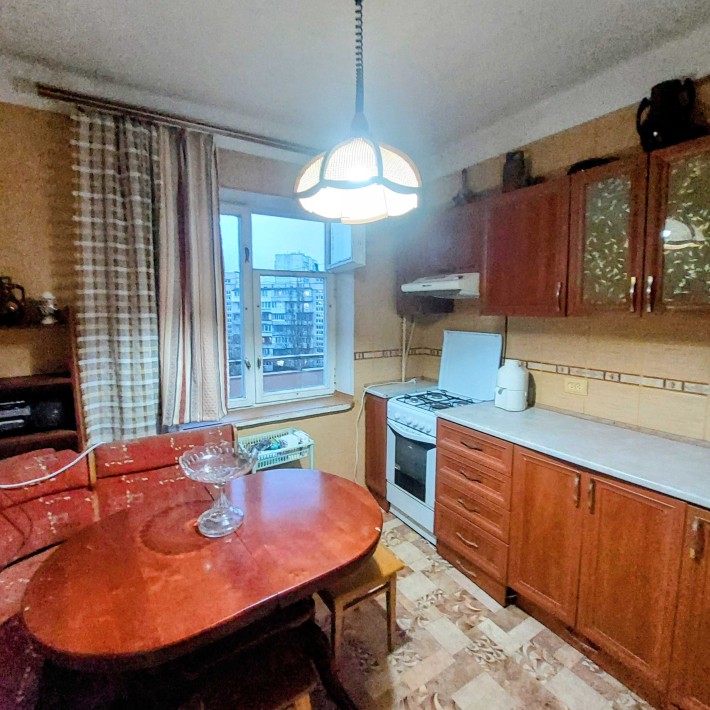 Продам 3к квартира 5хв від метро КПІ, 71 кв.м., 89000 у.о. - фото 1