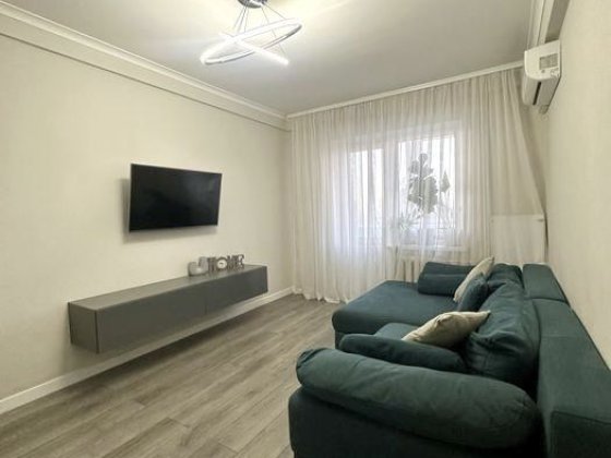 Без %.Берестейський пр.148/1,3х кімн., 8/9пов.,63м2.,ГАЗ. Метро Академ Киев