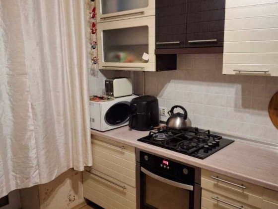 Захарівська 10, Куренівка Киев