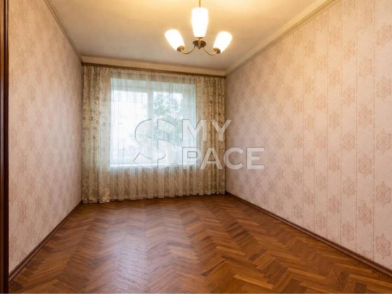 Галицька площа Центр Ідеальний варіант 3-к під  Ваш вишуканний ремонт Київ