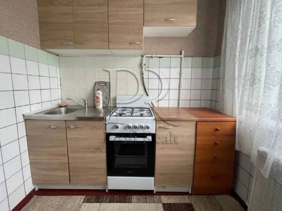 Продаж 2 кімнатної квартири  Гавела 81/Відрадний