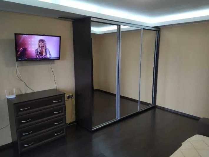 Продаж 1к квартири вул. Данила Щербаківського, 31Б метро Нивки 8 хв - фото 1