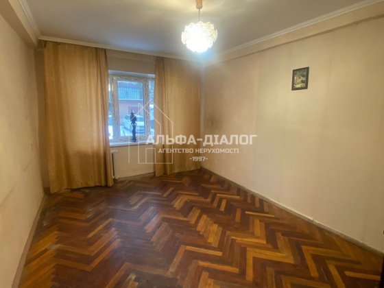 Продаж  2-к квартири на Жамбіла Жабаєва 
Жамбила Жабаєва, 2