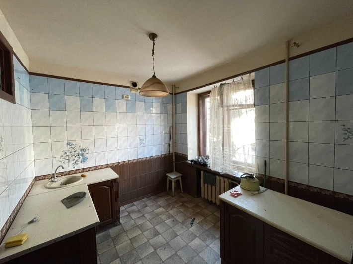 Продам 2-х квартиру ул. Космическая, 69 м2, кирпичный дом - фото 1