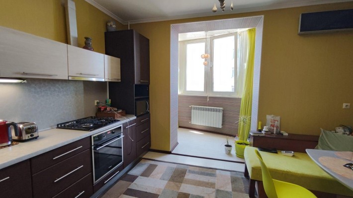 2-х комнатная квартира с евроремонтом в ЖК Вернисаж. (325-651) - фото 1