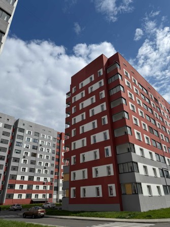 25200 ЖК Гидропарк  Продам РЕАЛЬНУЮ 2 комнатную квартиру S-57м AS - фото 1