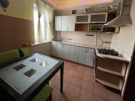 3 кімнатна квартира вулиця Паркова район Автовокзал Одеса