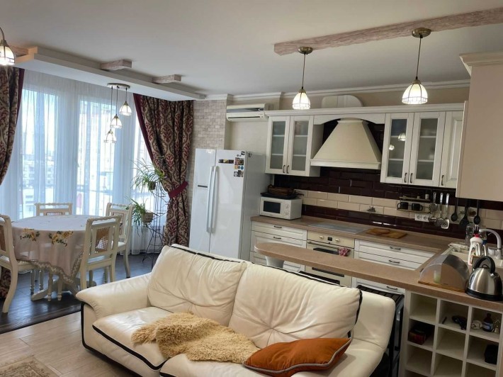 2-кімнатна квартира в новом доме возле парка Победы . Ремонт. - фото 1