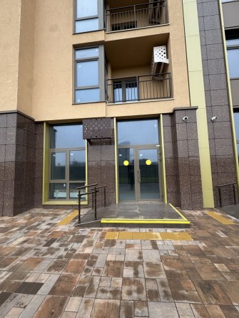 Продам коммерцию 60 жемчужина 43 м кв - фото 1