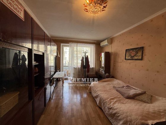 3-кімнатна квартира 2 поверх. Гагаріна проспект. єВідновлення Одеса