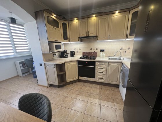 Велика однокімнатна квартира ЖКСофія Боголюбова  косметичний ремонт Софіївська Борщагівка