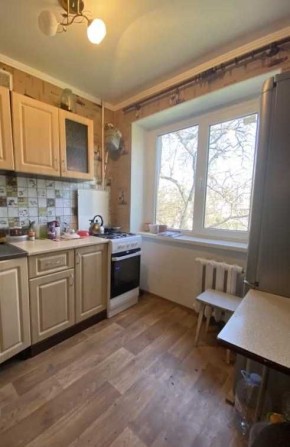 Продам 2-кімнатну квартиру на Черемушках! - фото 1