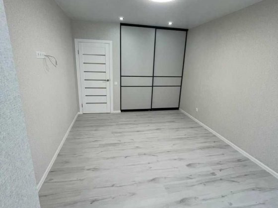 Продам 2 ком.квартиру ЖК"Мира-3" Харків