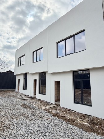 ГАЗ дворівнева квартира власний дворик 0,5 сотки Софіївська Борщагівка - фото 1