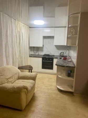 Продам 3 к. квартиру, поруч з метро Ботанічний сад. - фото 1