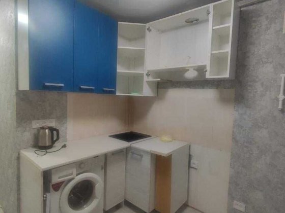 Продам 1 кімнатну квартиру з ремонтом, вул. Власенка, завод Шевченка. Харьков