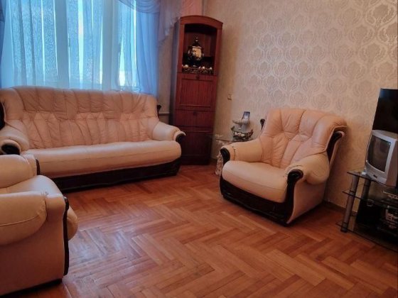 5608-ЮЛ Продам 4к квартиру на Салтовке Медкомплекс 624 м/р Харьков