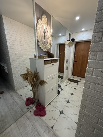 LS13 Метро 23Серпня продам 2х.кімнатну -студію - фото 1