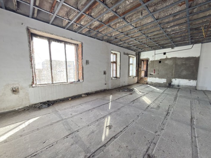 Продам большую квартиру в центре города. Екатериненская площадь - фото 1