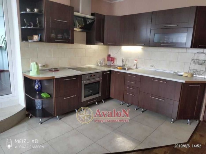 Срочно продам 3-х ком квартиру 130 кв.м на ул.Сахарова!Цена 85 000 у.е - фото 1