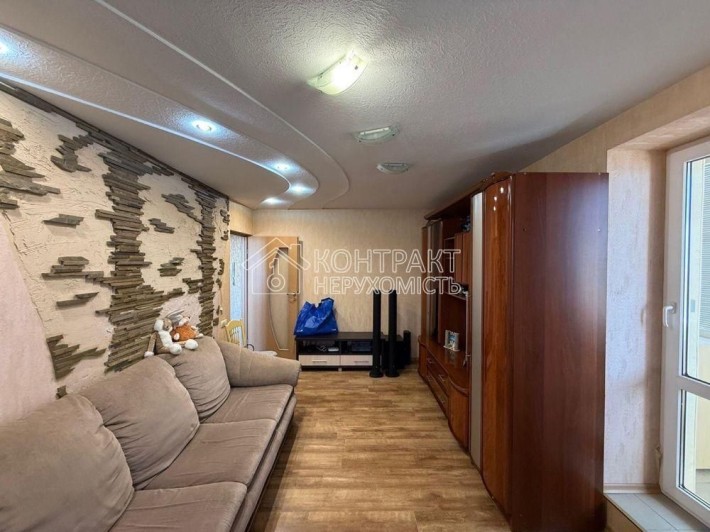 Продам 2 кім. кв Індустр. р-н Роганський ж/м - фото 1