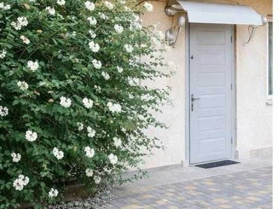 Продам  от хозяина 2 комнатную квартиру в Одессе на Садовой 15 Одесса