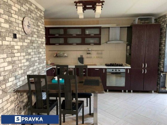 2 к.квартира на Сахарова с большой кухней 30м2, кирпичный ГАЗОВЫЙ дом! Одесса