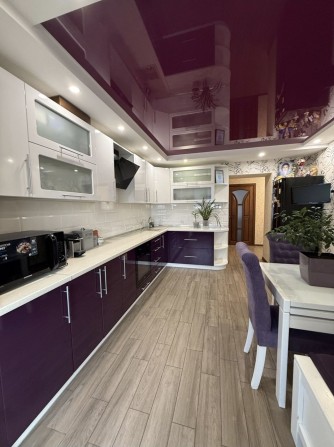 Є 3 РОКИ,  Продаж просторої 1 кім квартири в ЖК Щасливий,  Яблунева - фото 1