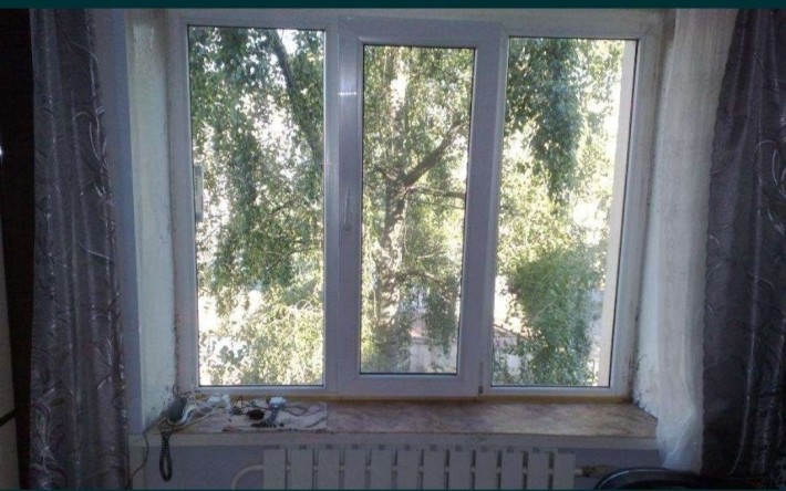 Продам гостинку с  ремонтом. Гвардейцев Щиронинцев. 39А - фото 1