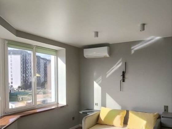 Продам квартиру-студію з ремонтом і меблями в ЖК "У-Квартал" Софиевская Борщаговка