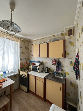 Продам 1-кімнатну квартиру, м. Академіка Павлова, вул. Гв. Широнінців - фото 1