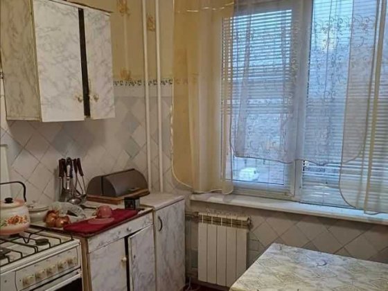 ПРОДАМ 1 к кв. 4/9 метро Гер.Труда Харьков