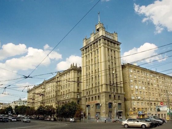 D1M Продам 2 кімн. квартиру в будинку зі шпилем, пл. Конституції, 2/2 Харьков