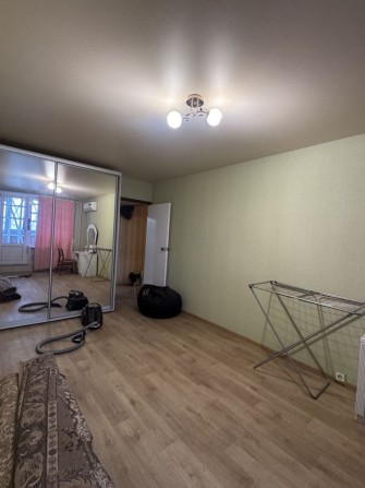 Продам 3 комнатную квартиру Алексеевка 1 минута от метро - фото 1