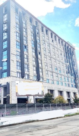 D1M Продам видовую квартиру - студию возле ТРЦ Никольский. - фото 1