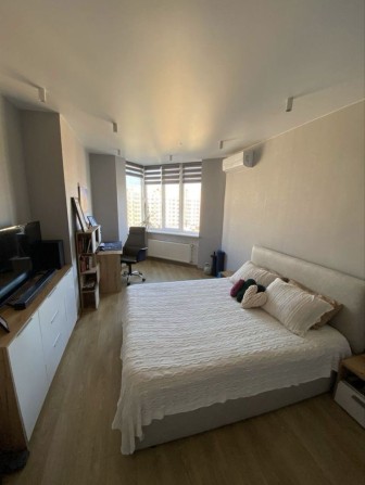 ‼️Видова 1-кім. квартира |Софія Клубний| 39 м² | 3+ роки у власності‼️ - фото 1