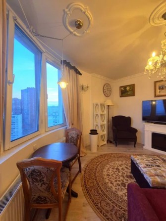 Продається стильна 2-к квартира з гарним видом, вул. Ревуцького, 7в - фото 1