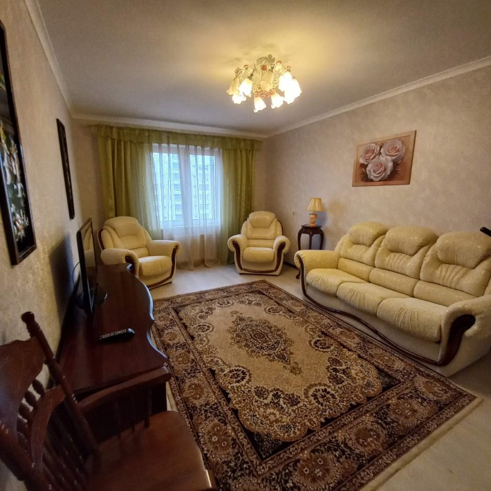 Продаж 2-к квартири вул. Здолбунівській 13 - фото 1