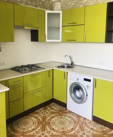 Здається в оренду 1-шка для пари по вулиці Лютнева 50 - фото 1